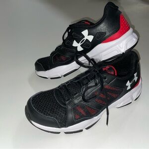 Under Armour Men’s Zone 2 Training Shoes Sz 8